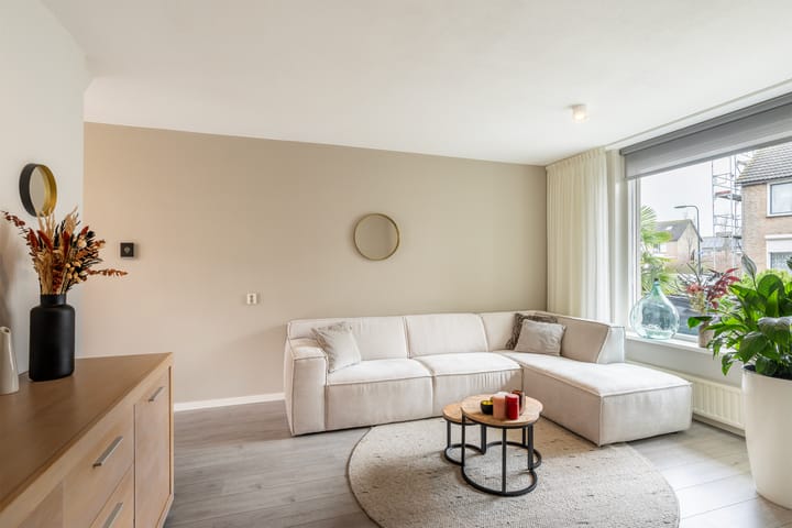 Photo 2 of Bloemenlaan 73