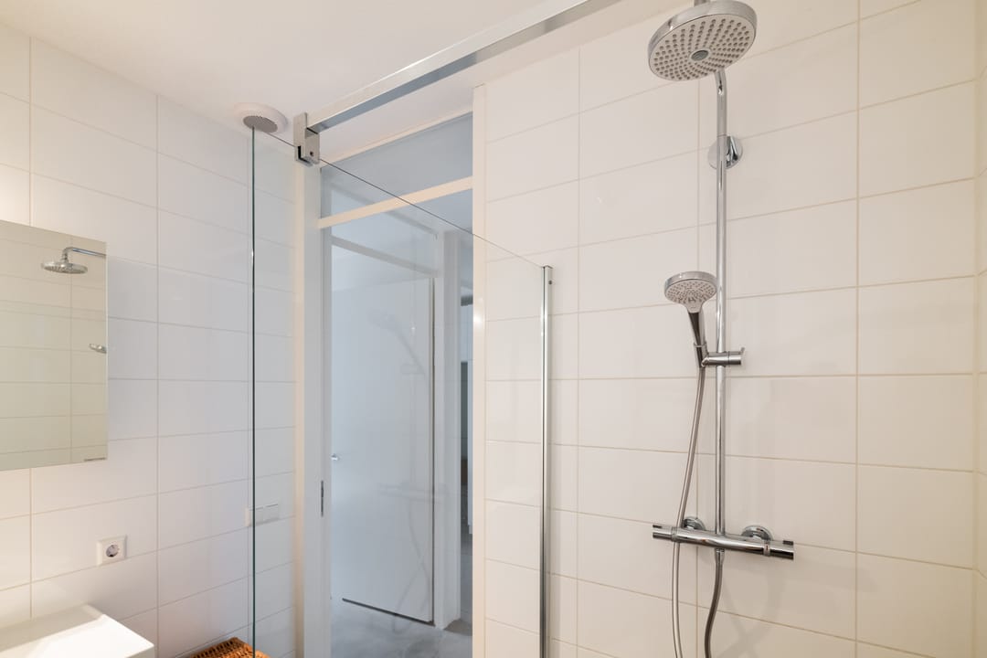 Modern Ground Floor Apartment with Large Southwest-Facing Garden in Sportheldenbuurt — 13
