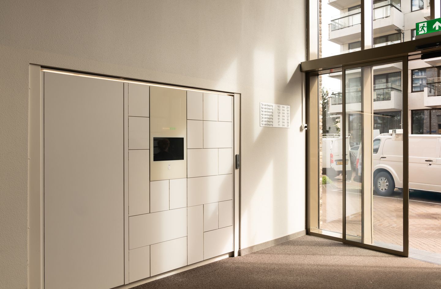 Modern Ground Floor Apartment with Large Southwest-Facing Garden in Sportheldenbuurt — 20