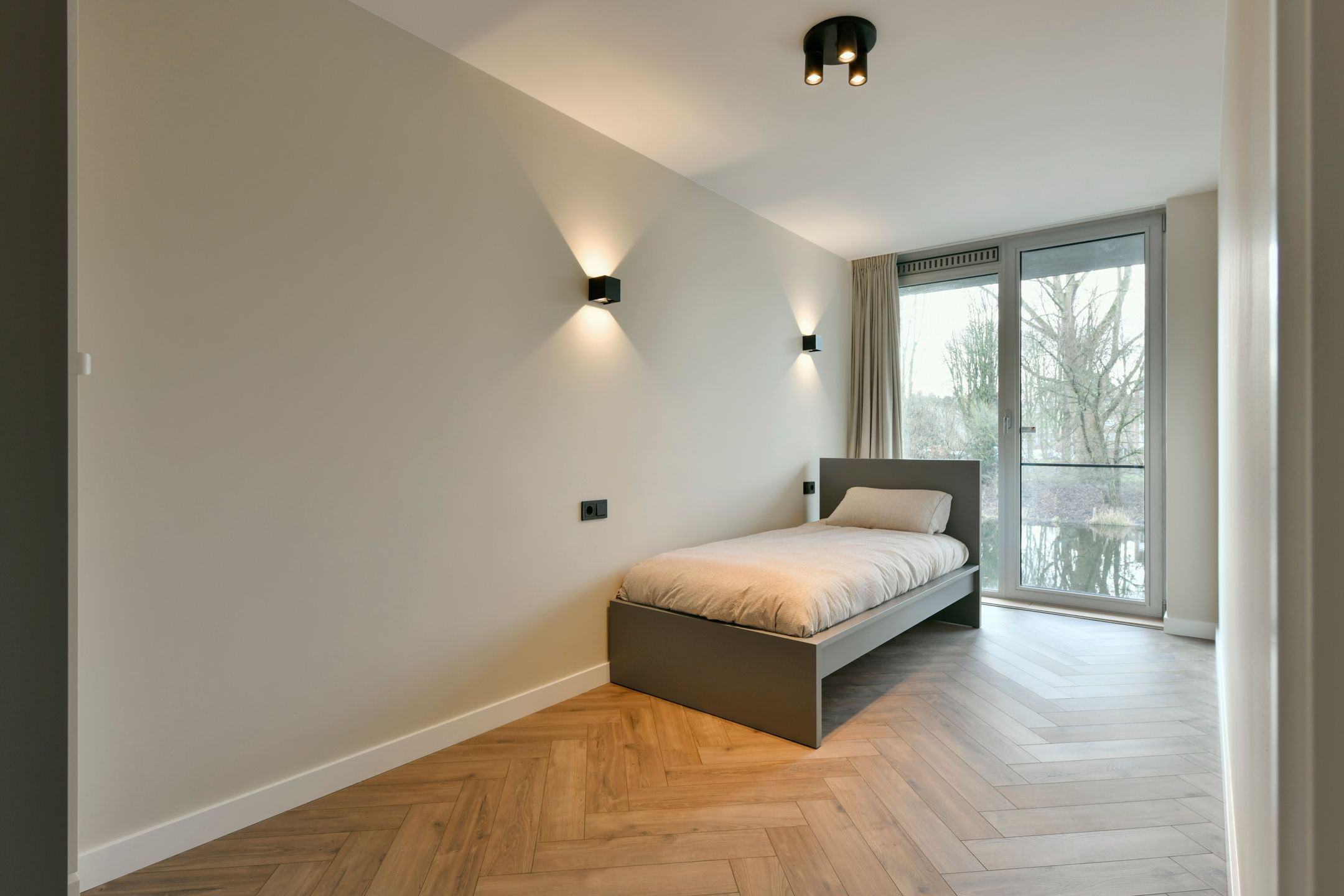 Foto 9 van Osdorper Ban 811-B