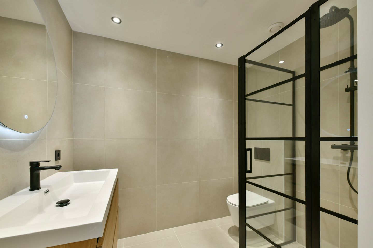 Foto 10 van Osdorper Ban 811-B