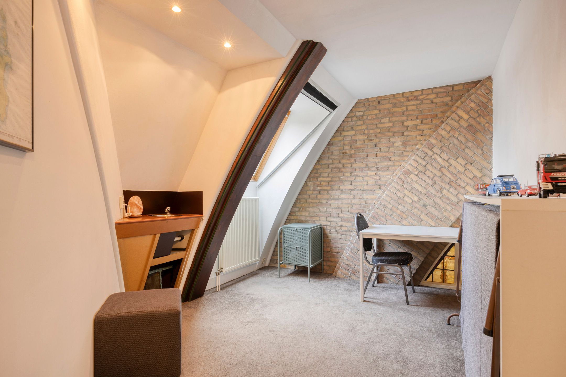 Photo 87 of Alcorplein 13-B
