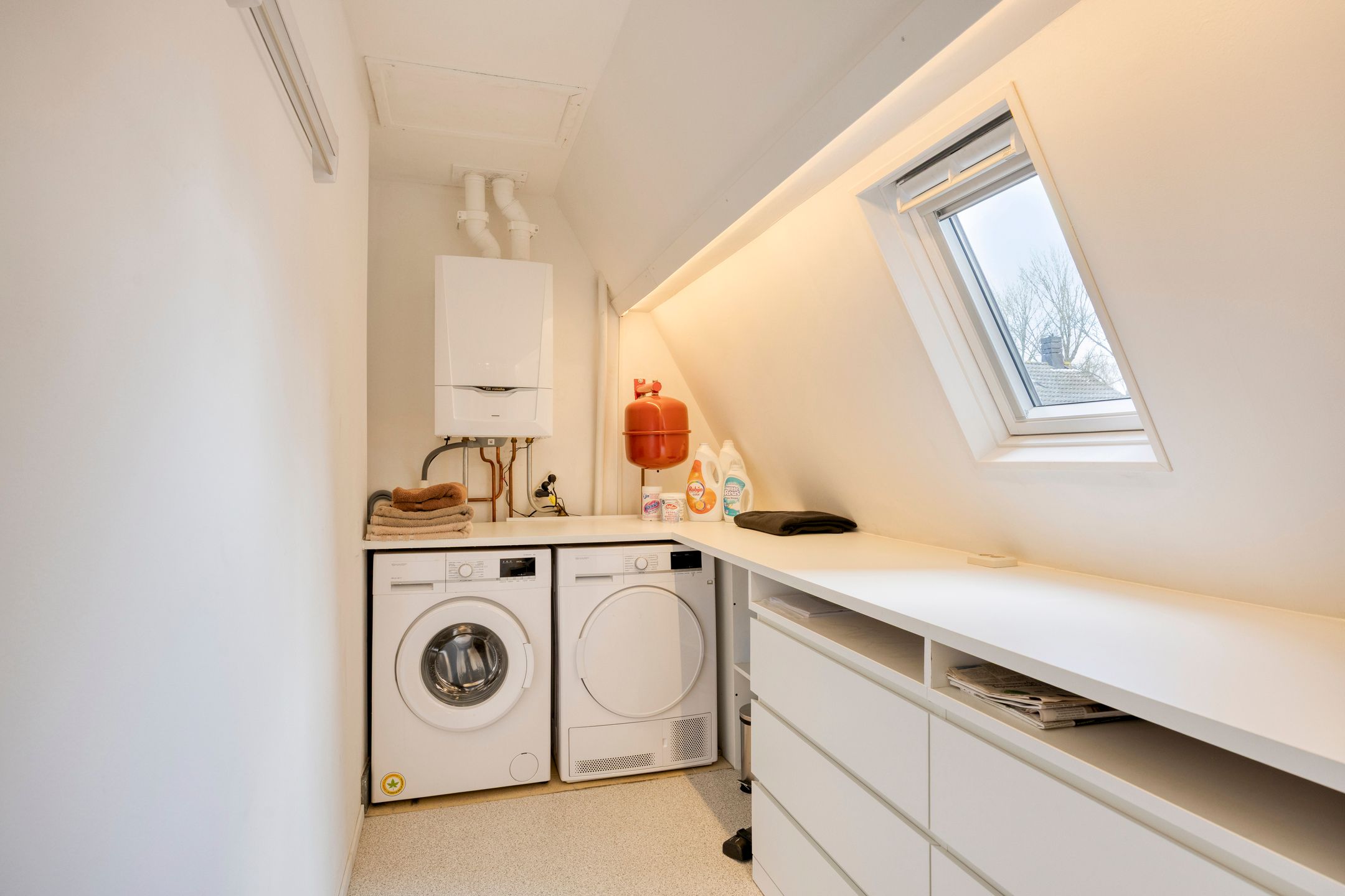 Photo 90 of Alcorplein 13-B