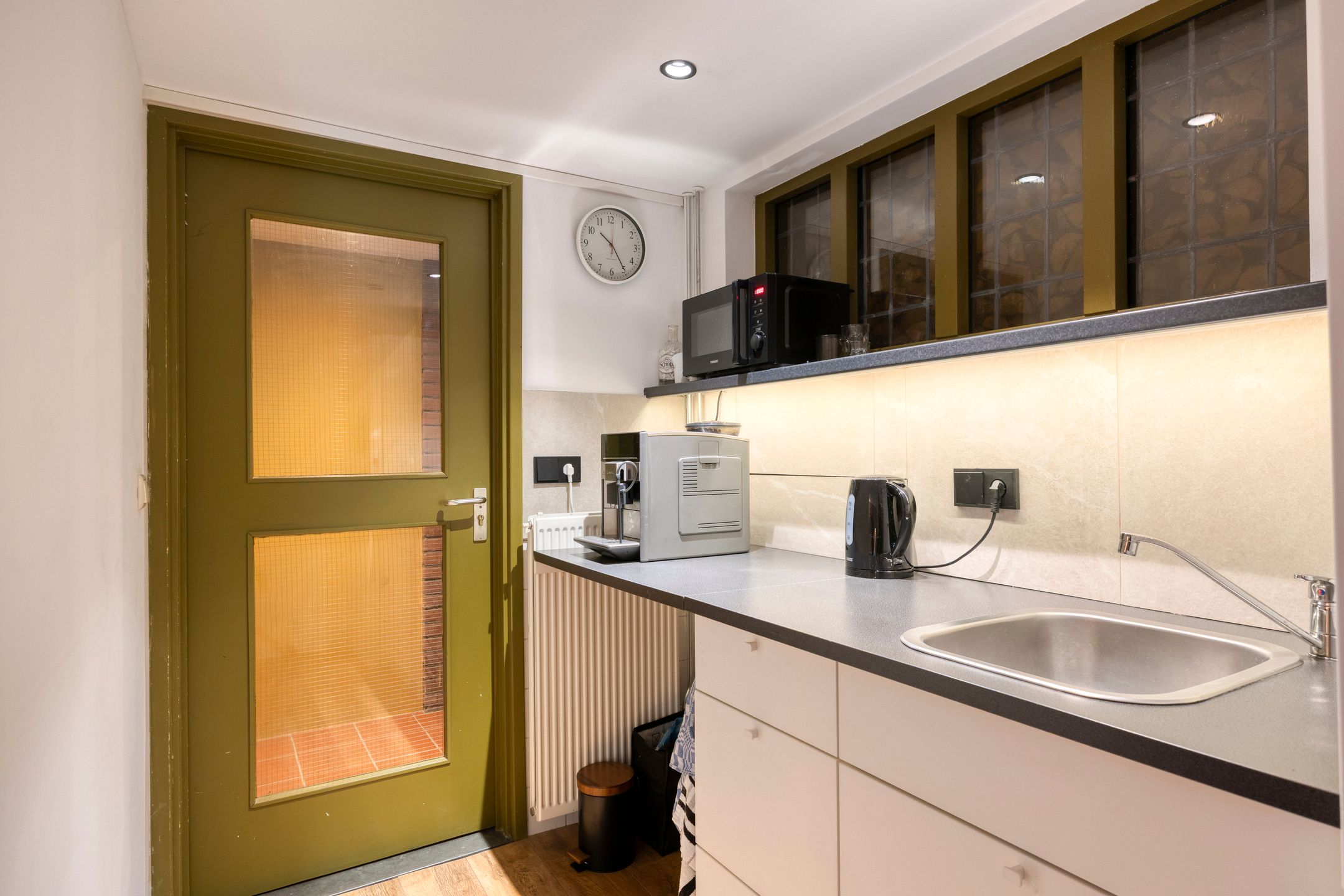 Photo 96 of Alcorplein 13-B