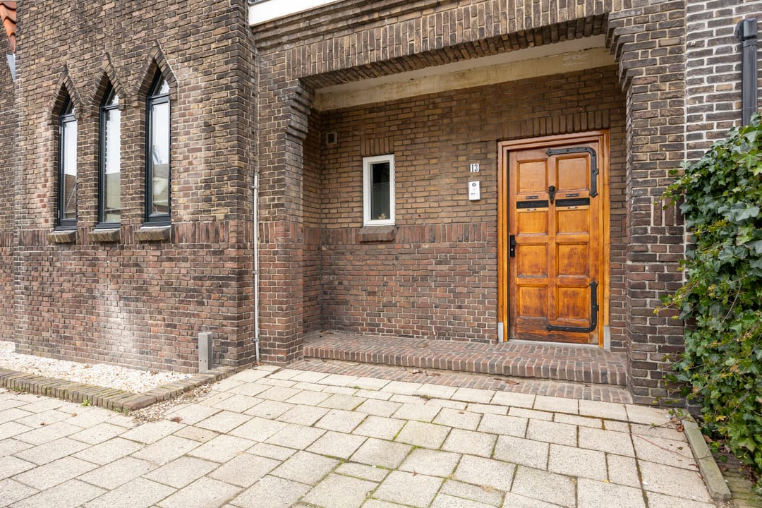 Photo 136 of Alcorplein 13-B