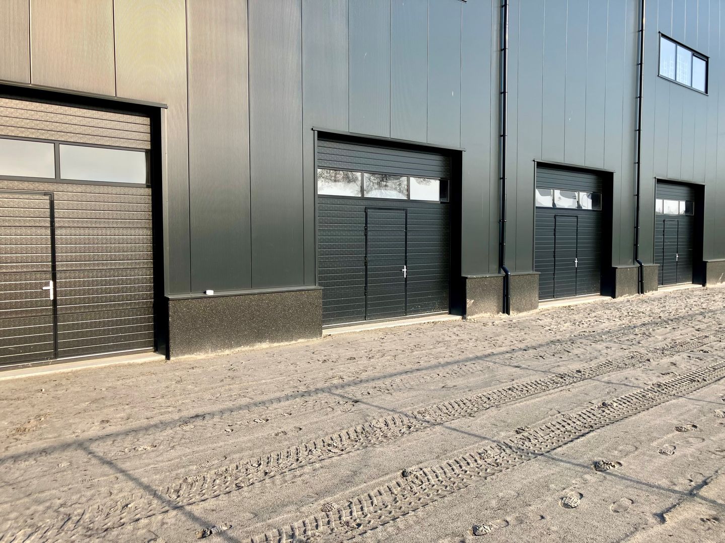 Bekijk foto 2 van Nijverheidsweg 37-F