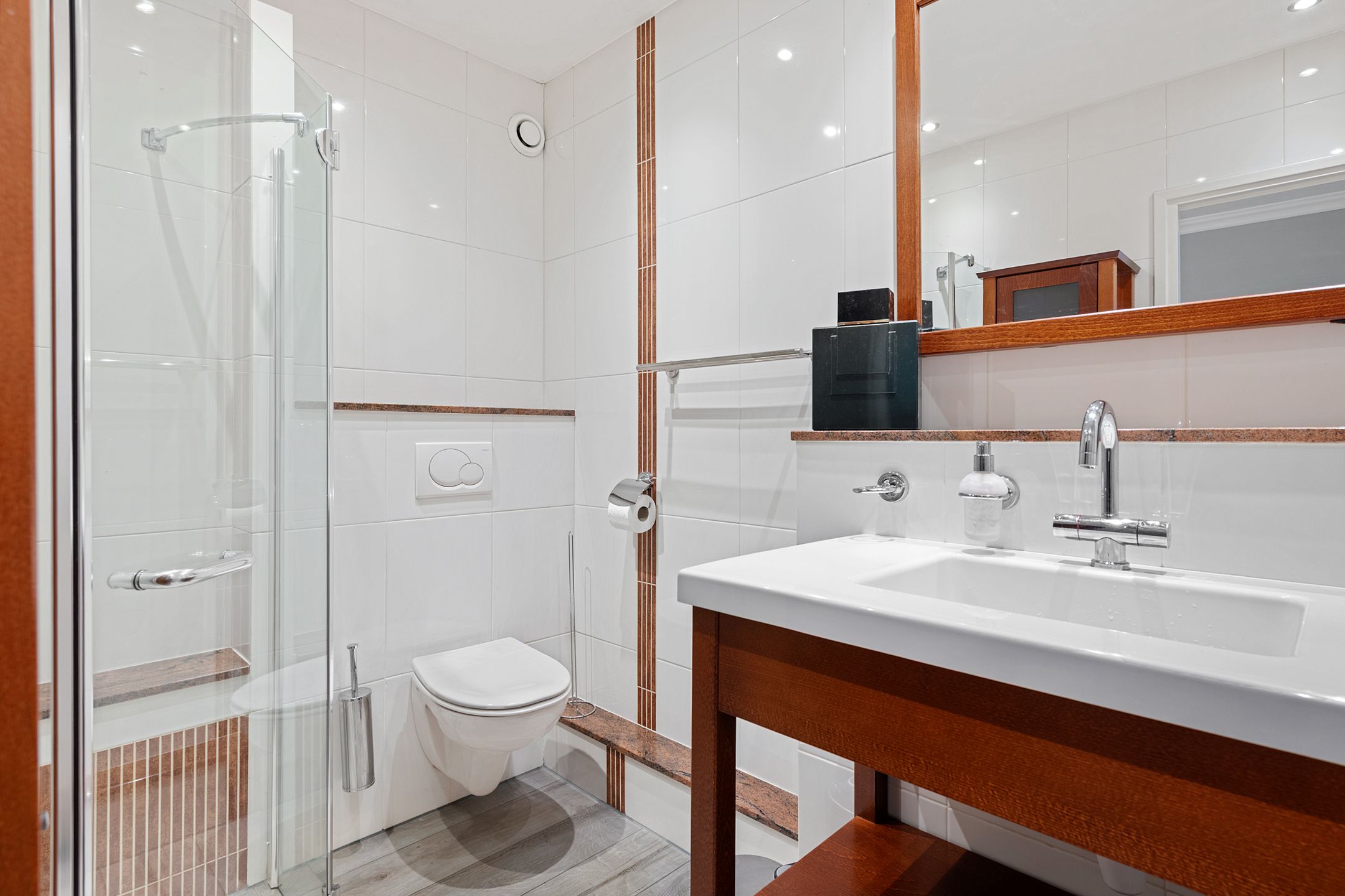 Foto 15 van Adelaartlaan 62