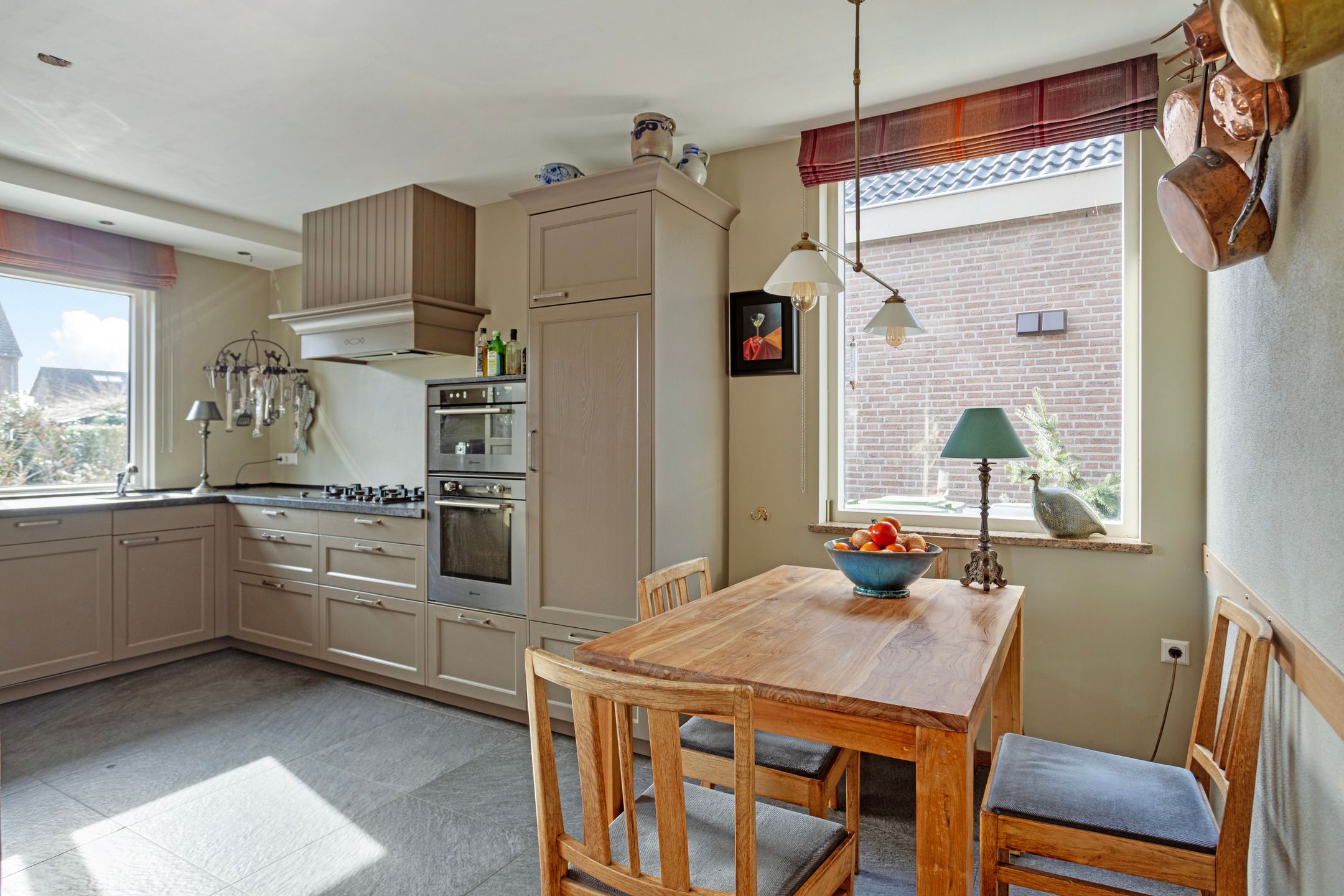 Foto 15 van Valkenburgerstraat 46