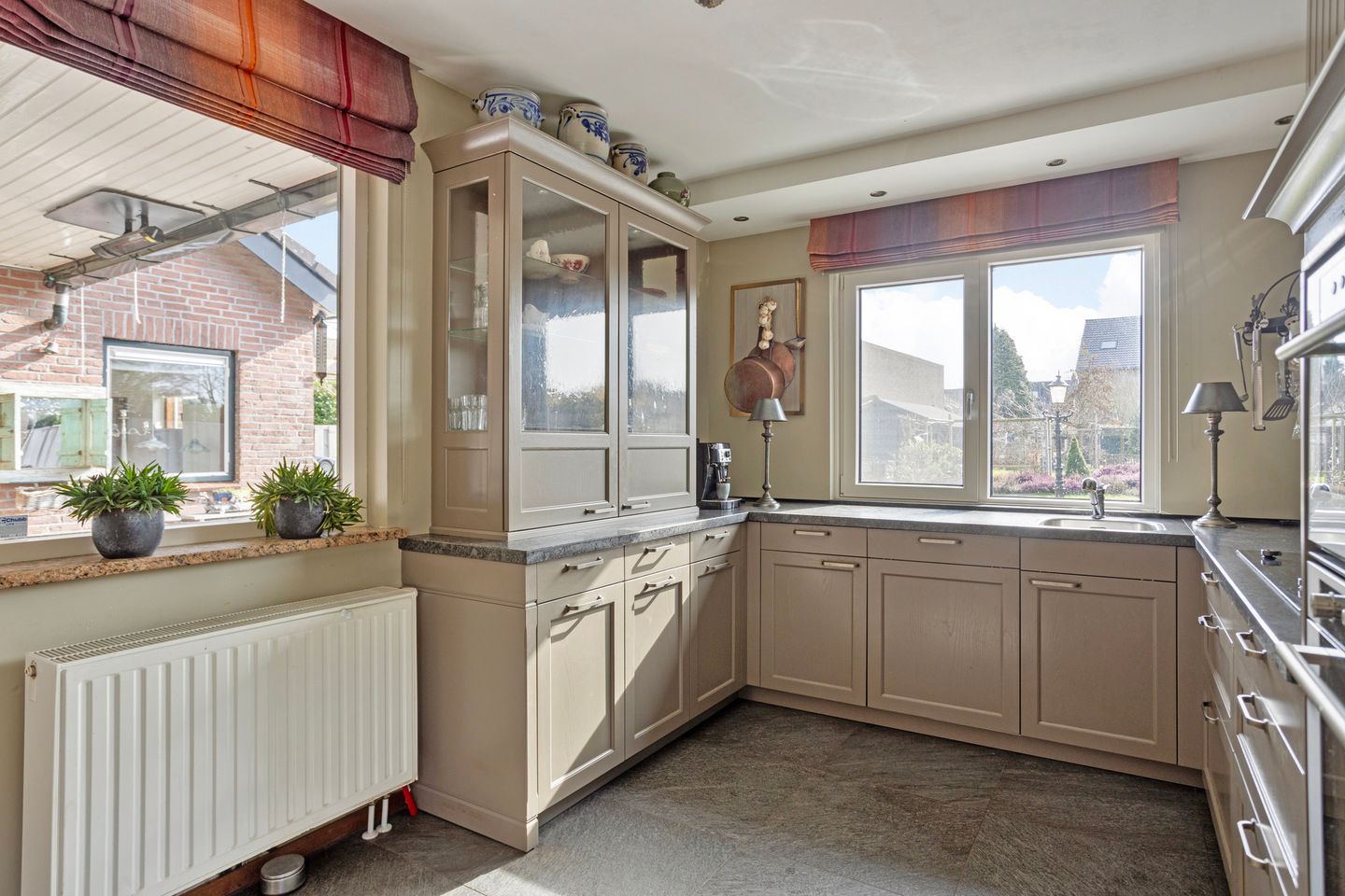 Foto 19 van Valkenburgerstraat 46