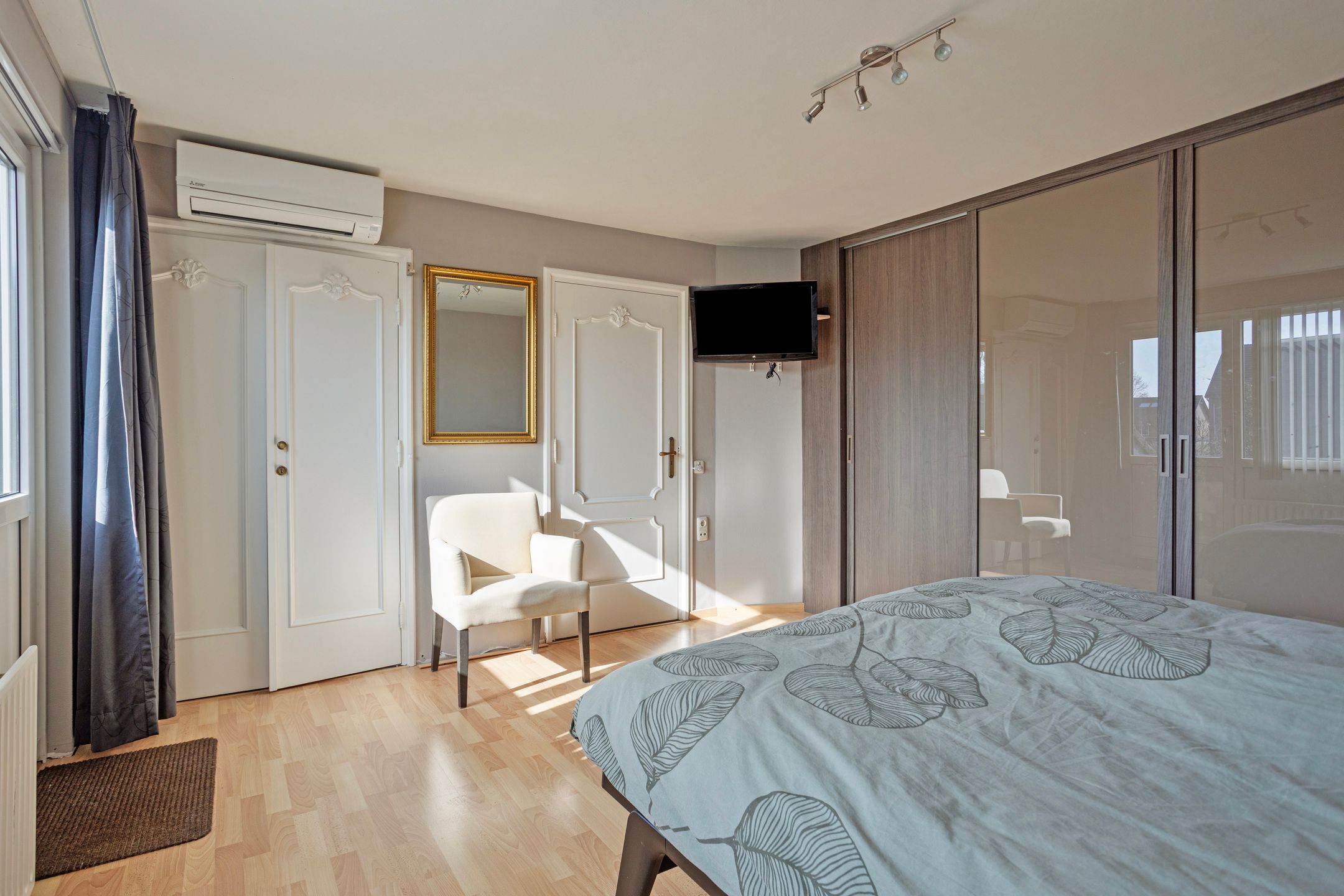 Foto 24 van Valkenburgerstraat 46