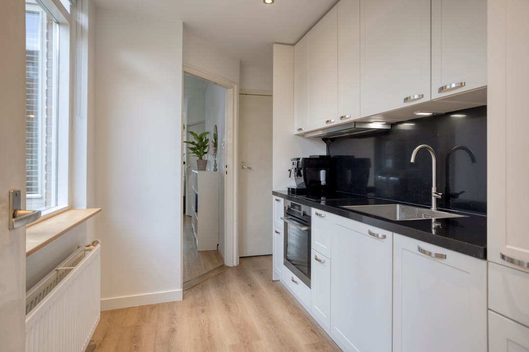 Photo 8 of Ferdinand Bolstraat 27