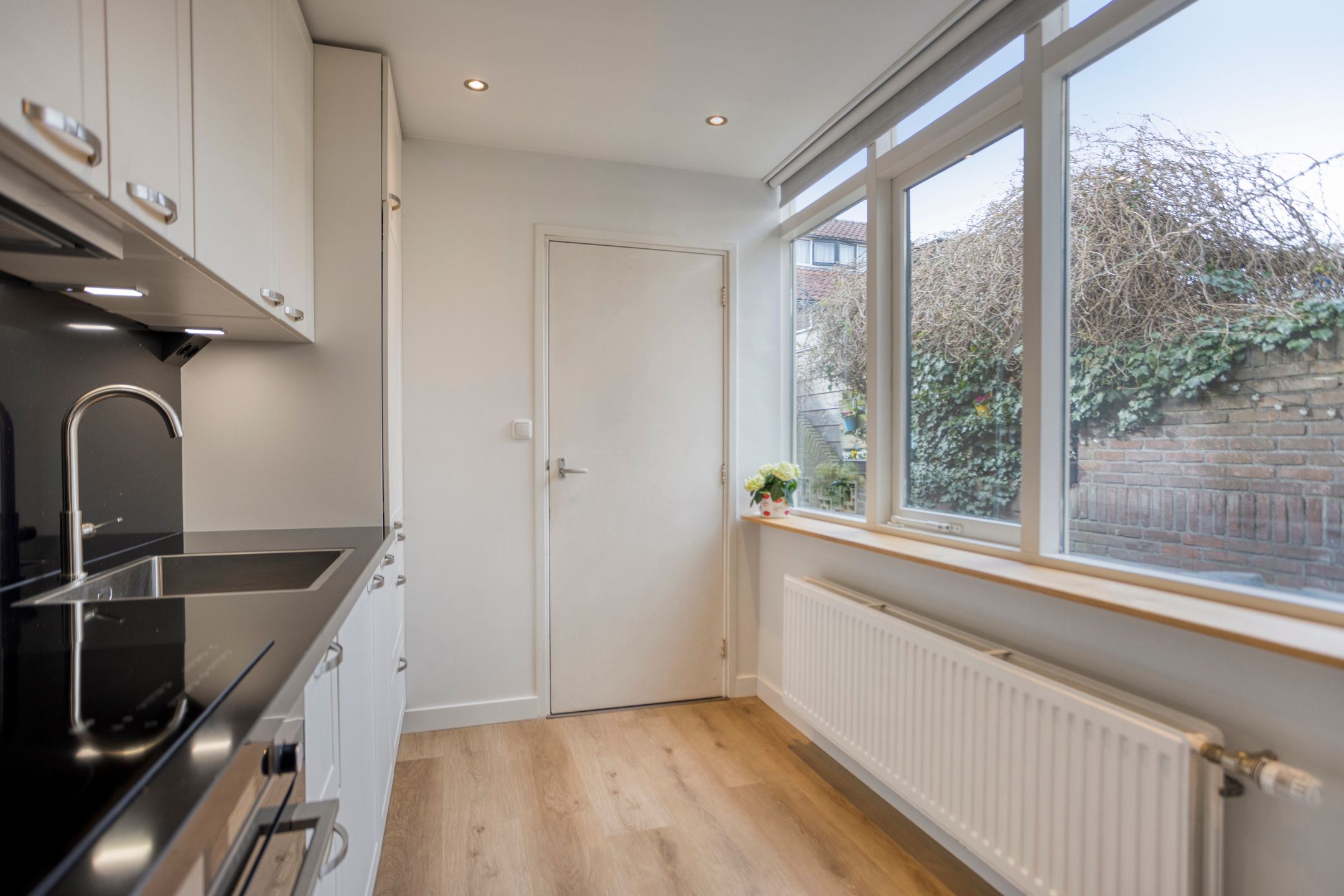 Photo 9 of Ferdinand Bolstraat 27