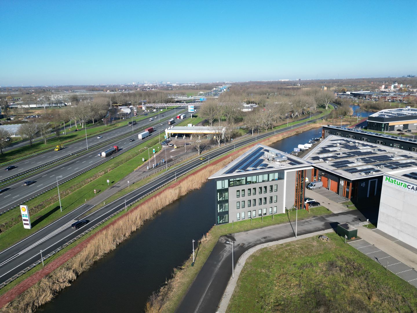 View photo 3 of Kringloopweg 16