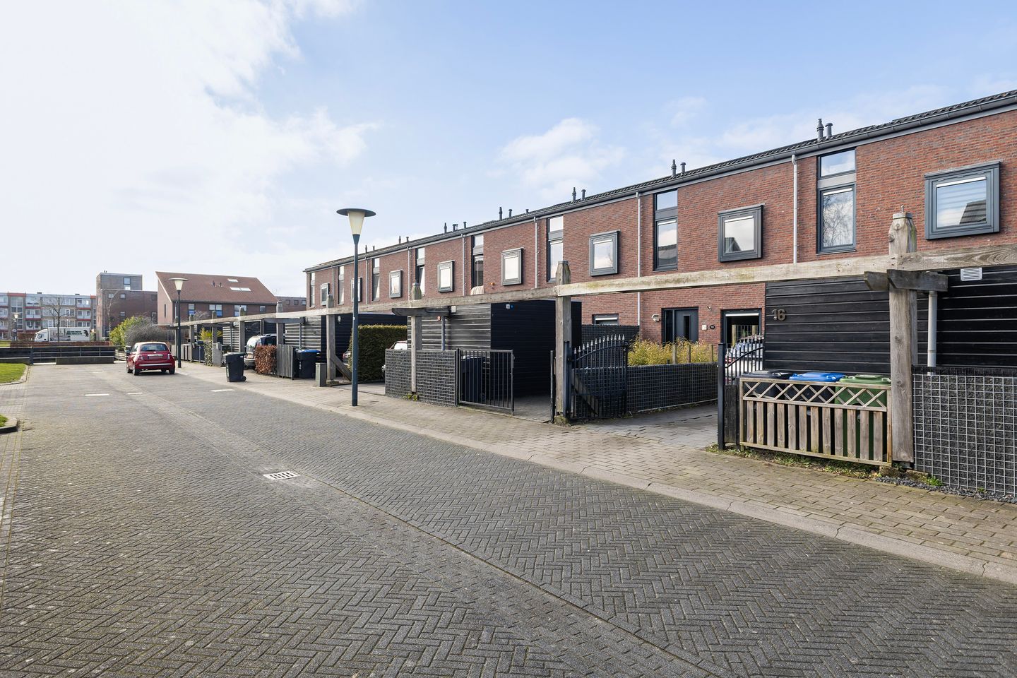 Foto 44 van Pieter Wijbengastraat 18