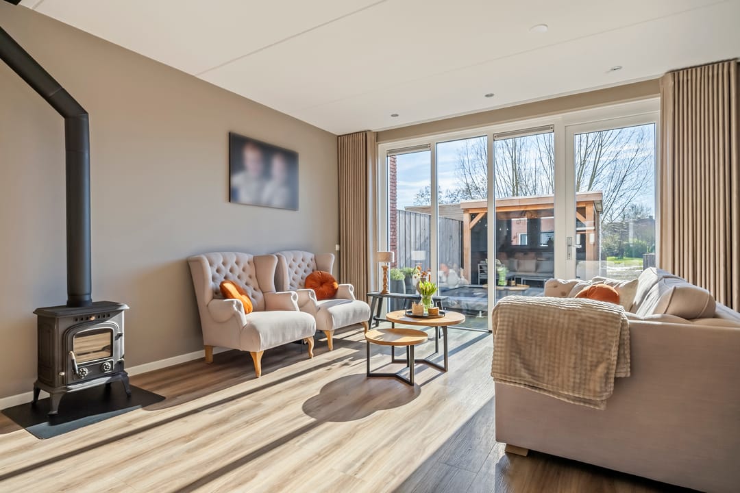 Photo 2 of Richter 102