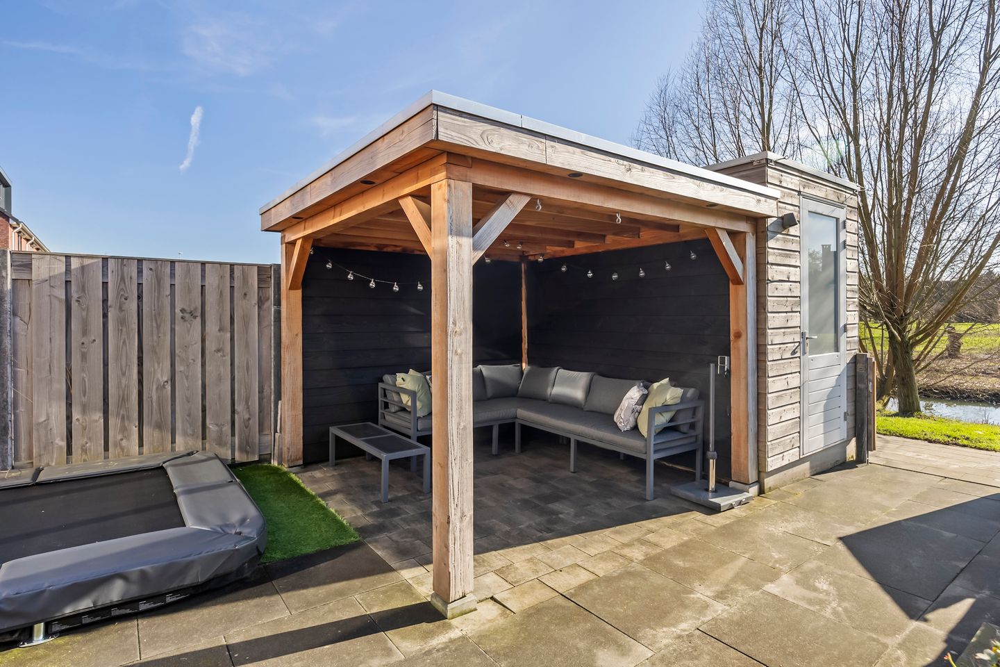 Photo 4 of Richter 102