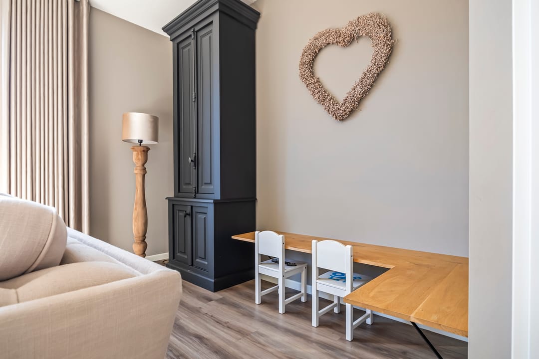 Photo 7 of Richter 102