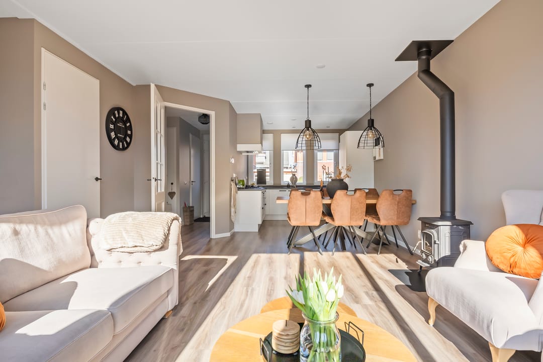 Photo 8 of Richter 102