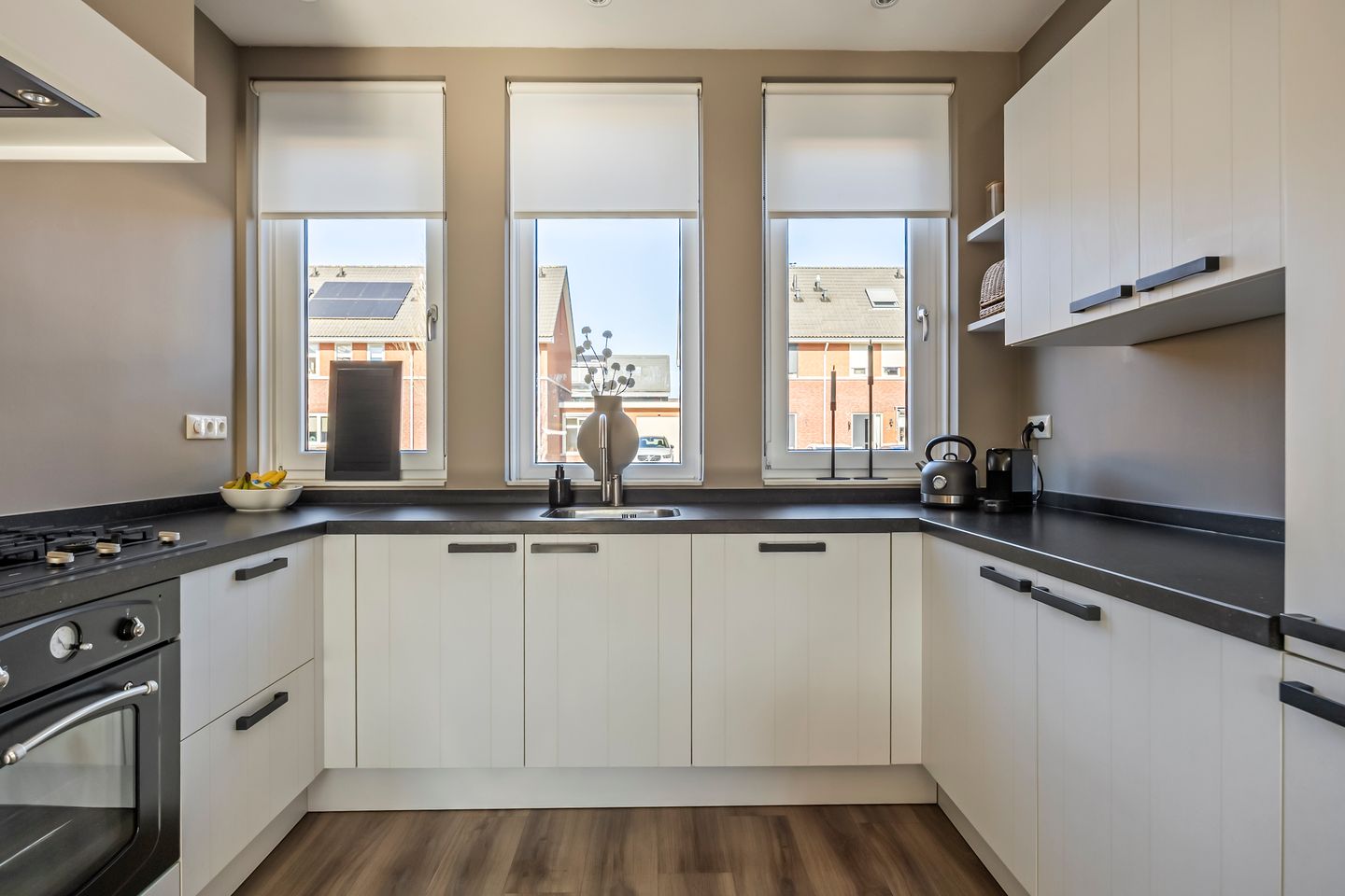 Photo 10 of Richter 102