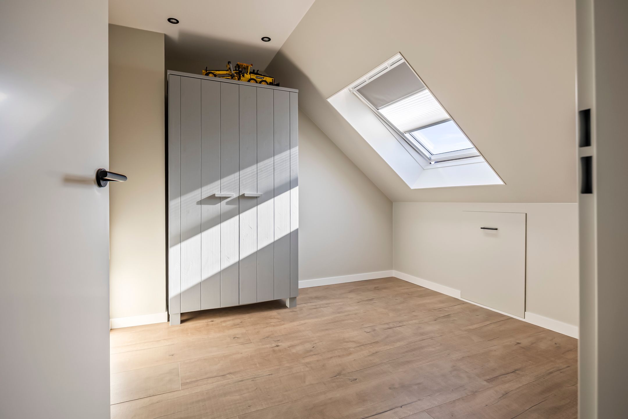 Photo 27 of Richter 102