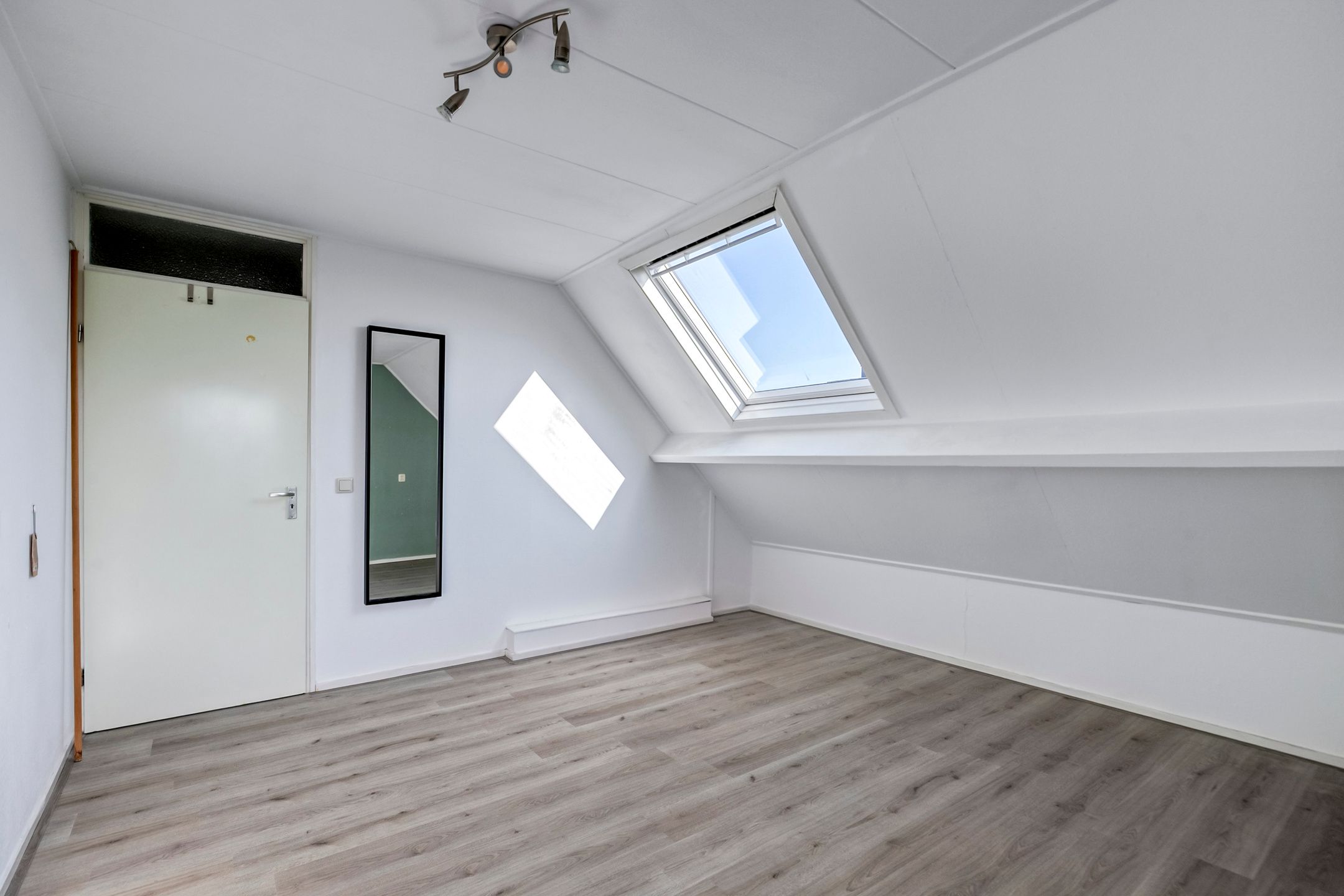 Foto 33 van Looierij 81