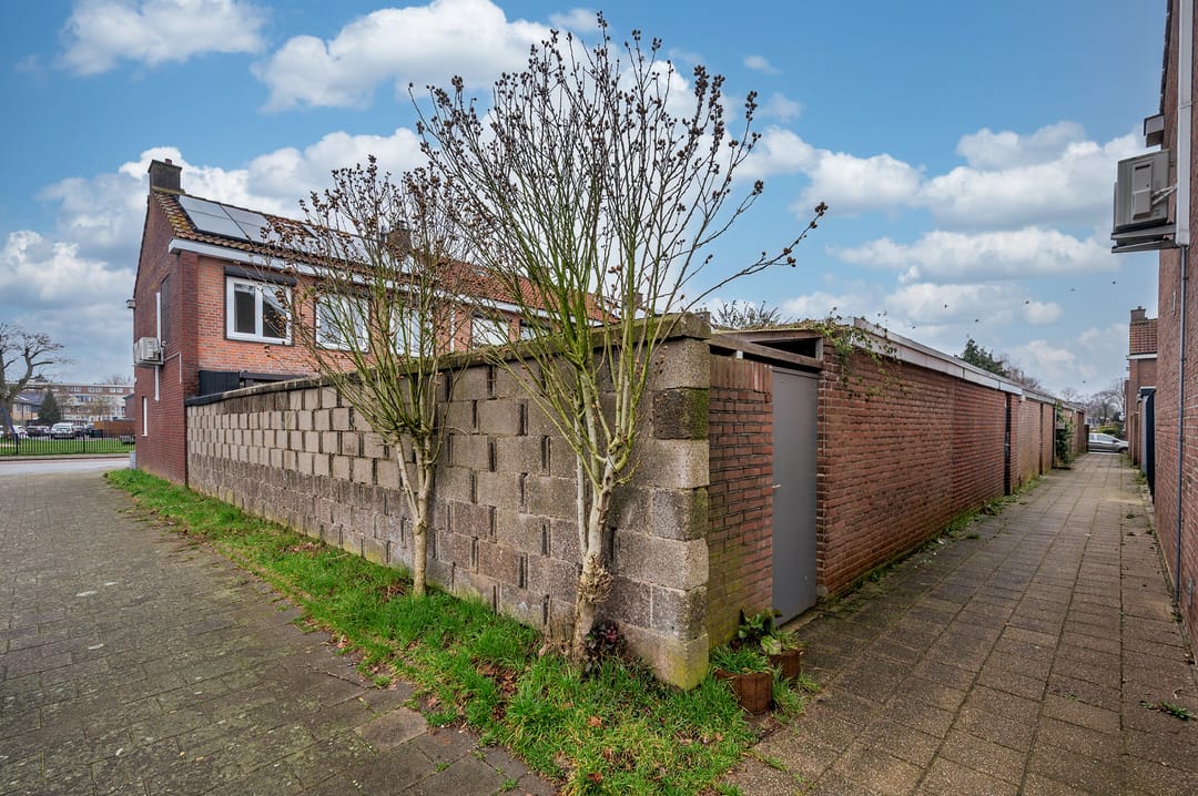 Photo 26 of Sparrenstraat 13