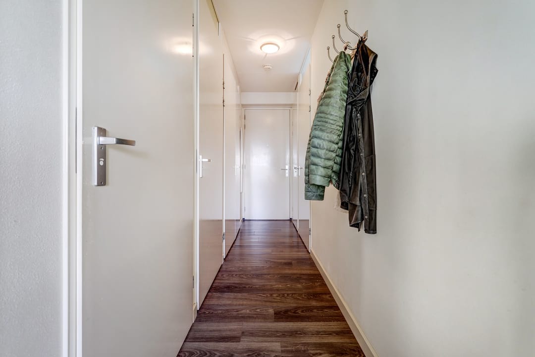 Photo 26 of Burgemeester Magneestraat 65-E