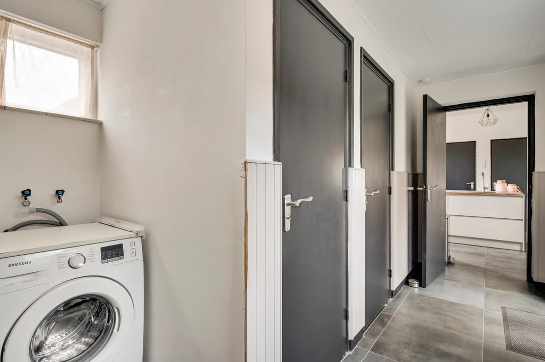 Photo 17 of Overweertstraat 27