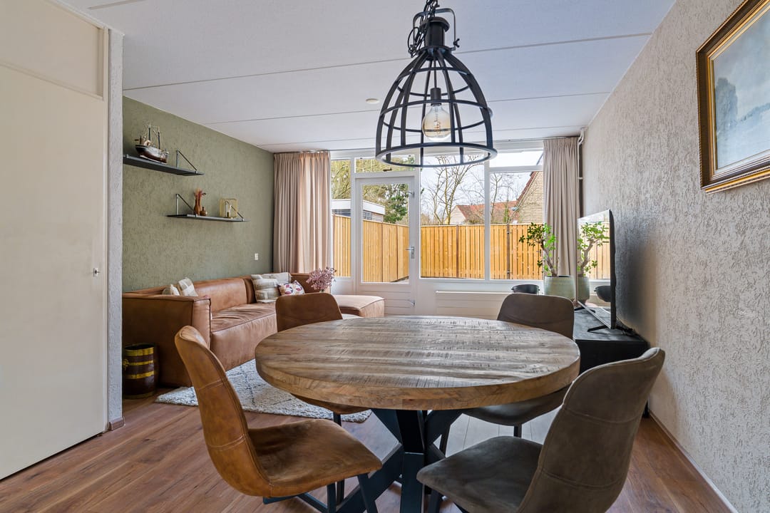 Foto 2 van Hanebalken 290