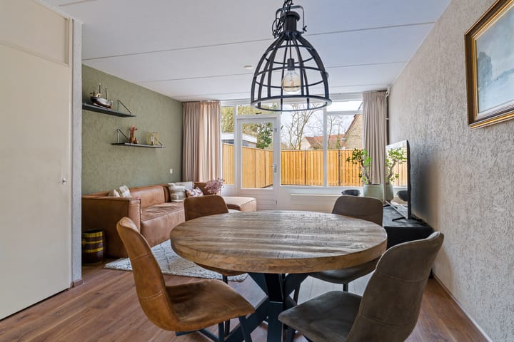 Photo 2 of Hanebalken 290