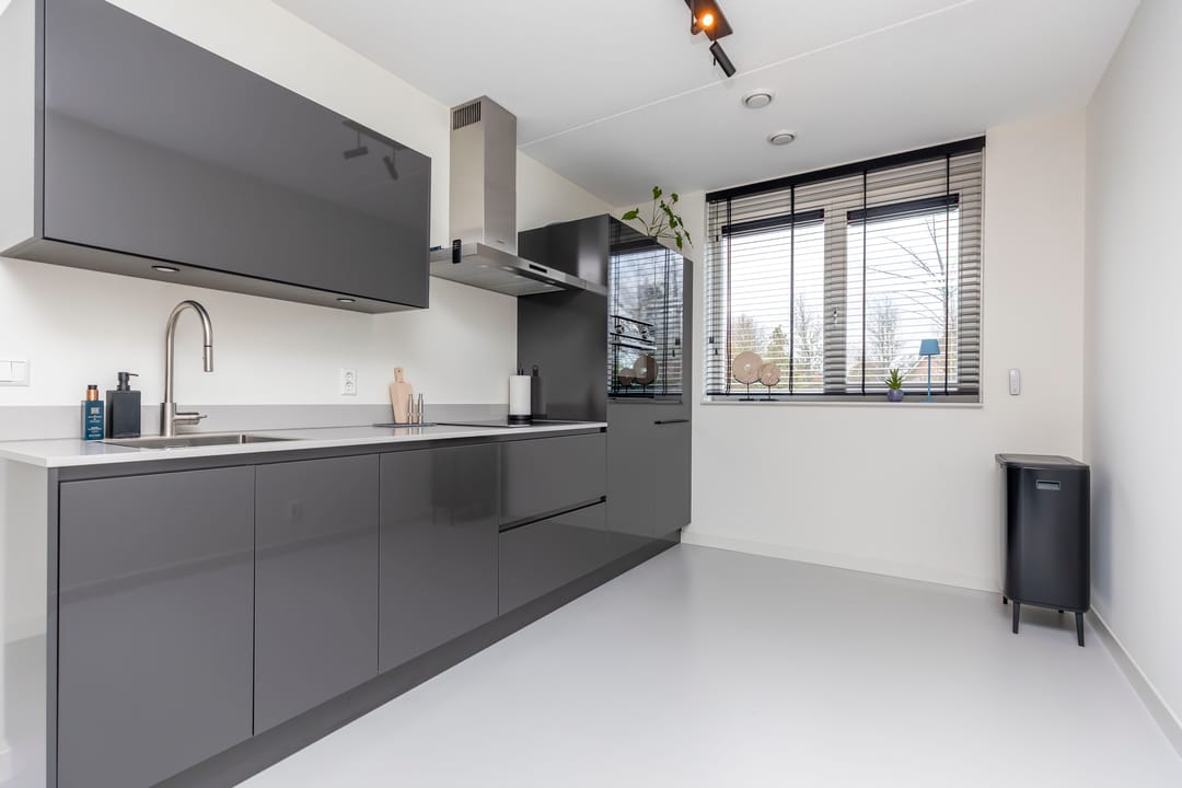 Photo 11 of Rijksstraatweg 102-E