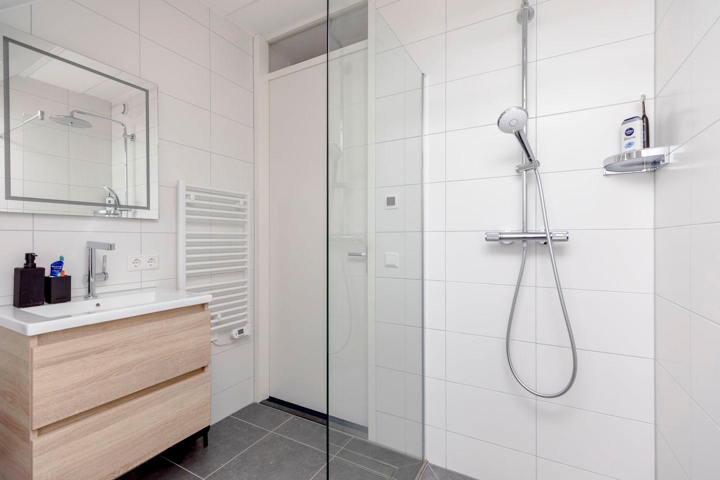 Photo 19 of Rijksstraatweg 102-E