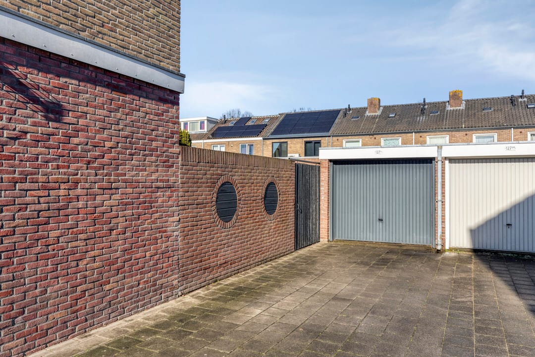 Foto 32 van Pastoor van Weesstraat 34