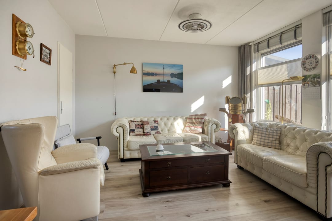 Foto 11 van Uraan 30