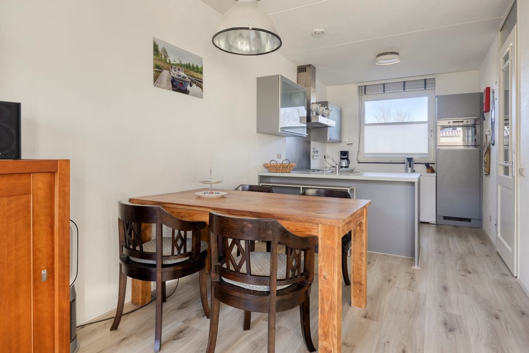 Foto 13 van Uraan 30