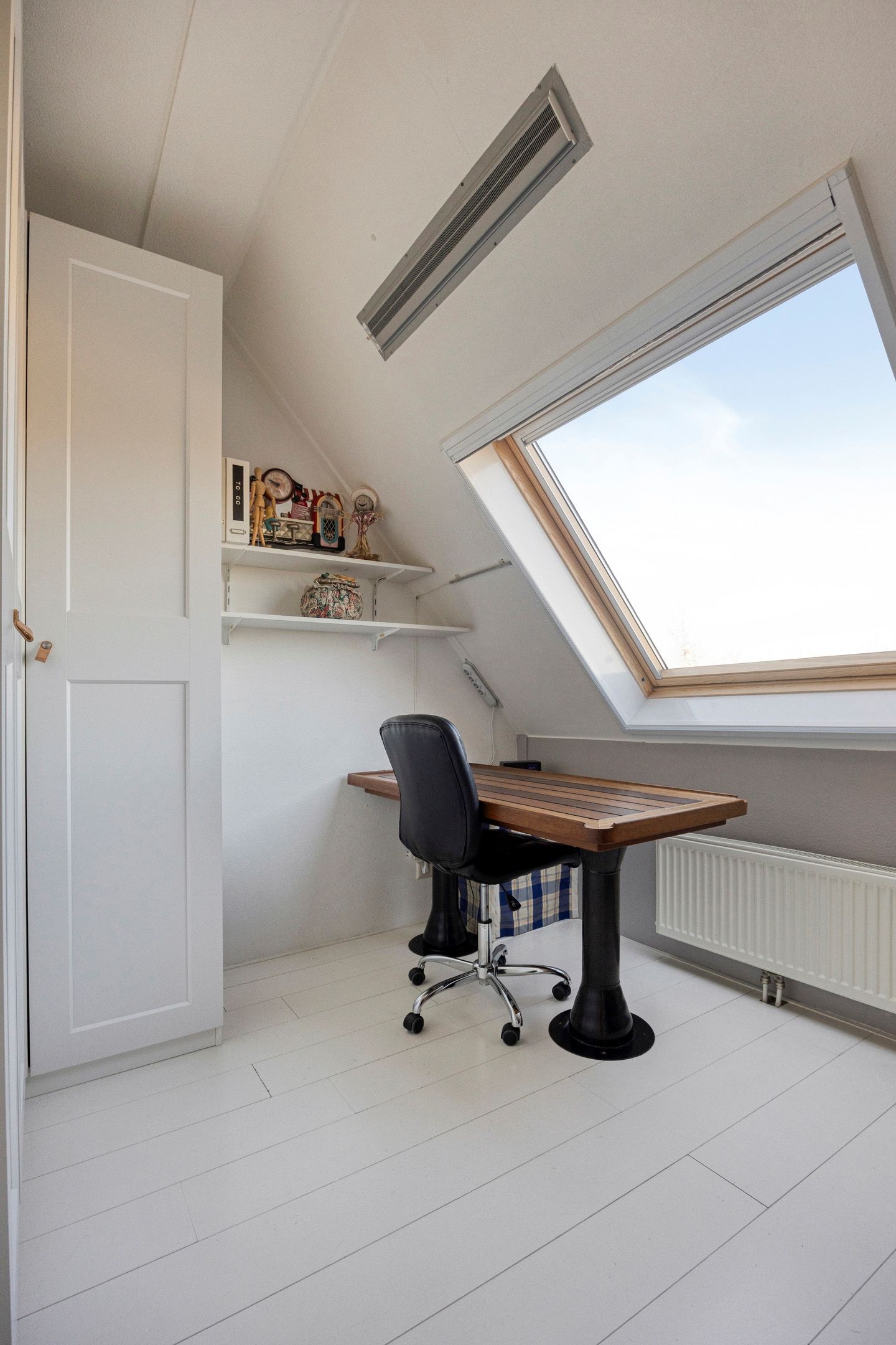 Foto 21 van Uraan 30