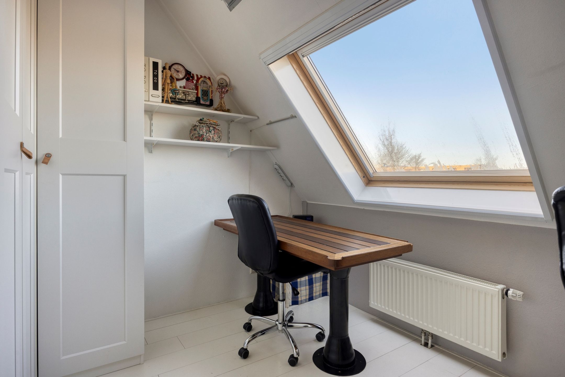 Foto 24 van Uraan 30