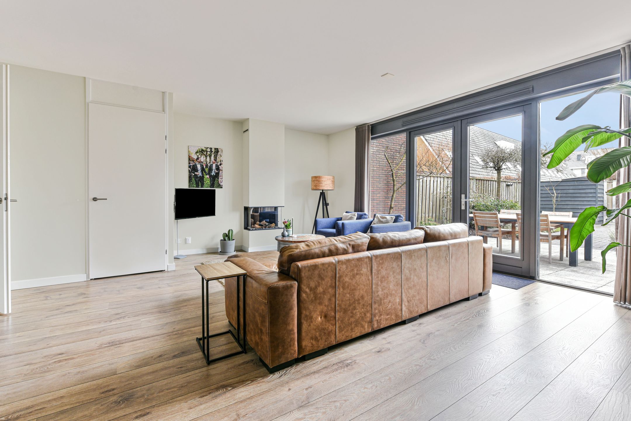 Photo 15 of Straat van Messina 12-C