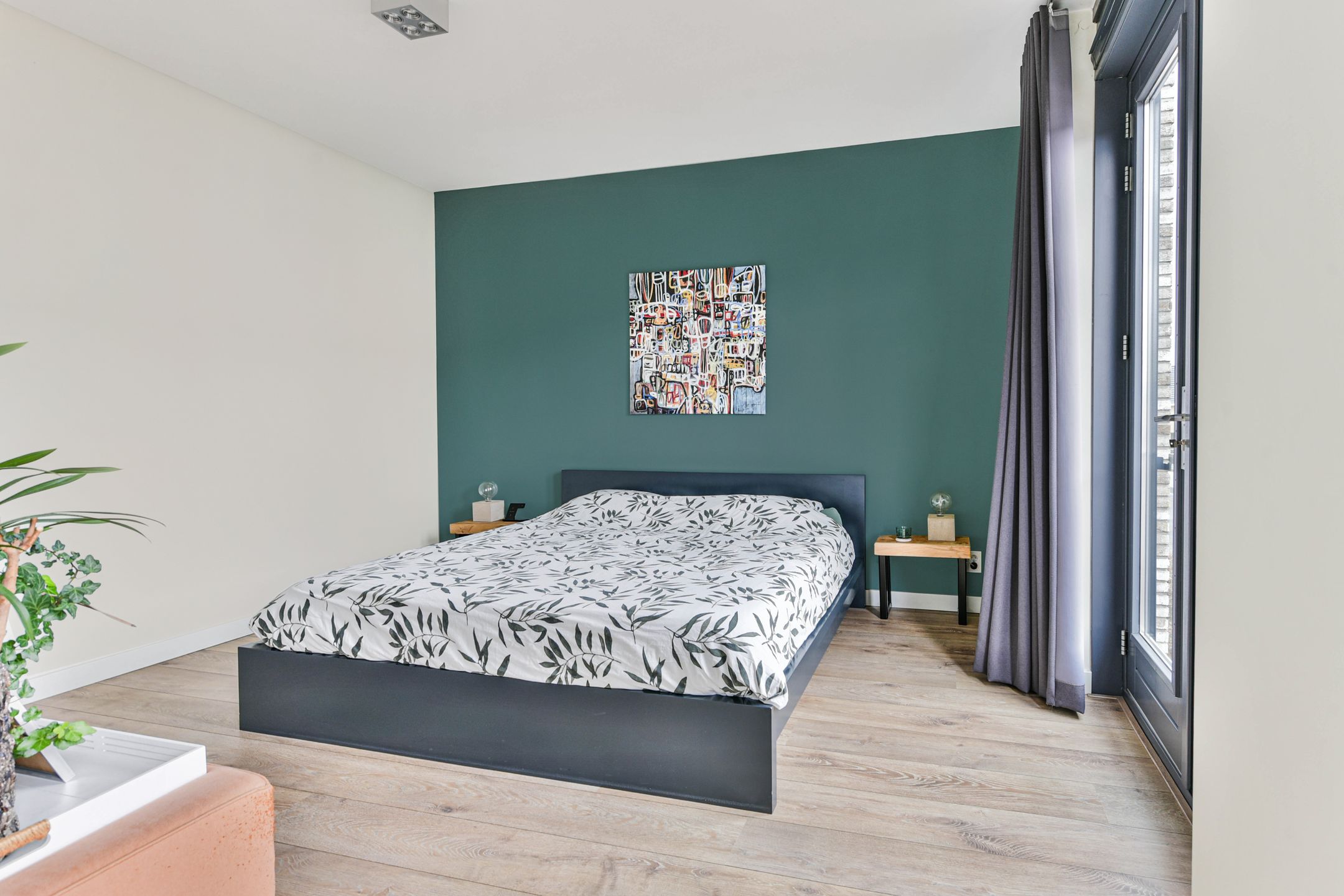 Photo 21 of Straat van Messina 12-C