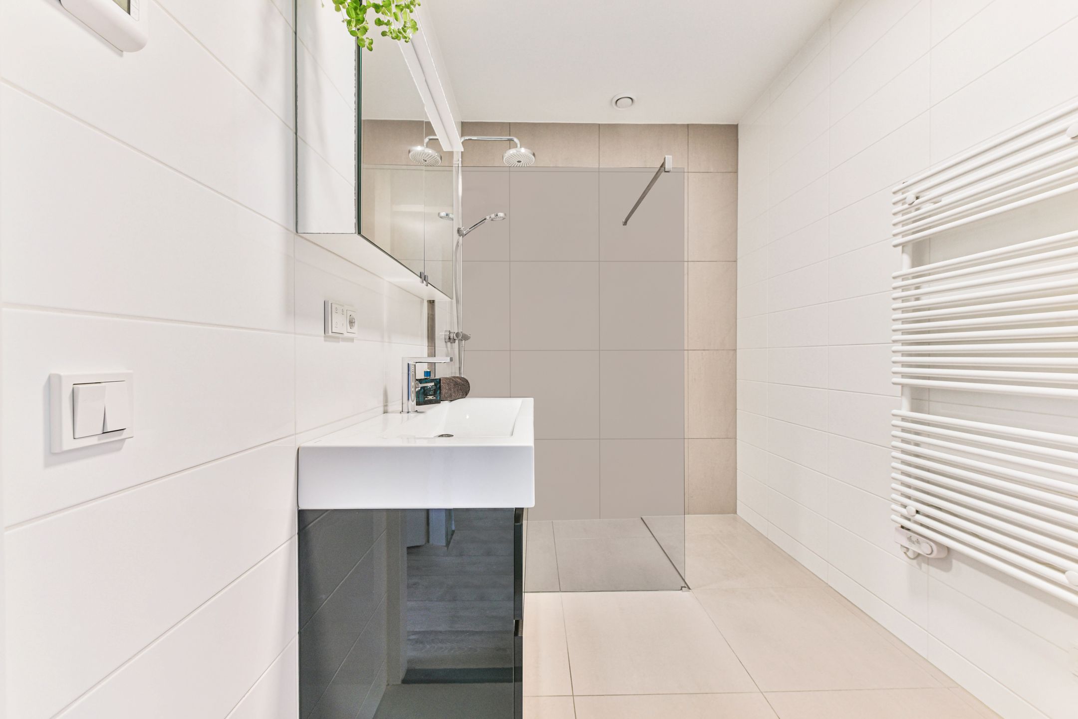 Photo 27 of Straat van Messina 12-C