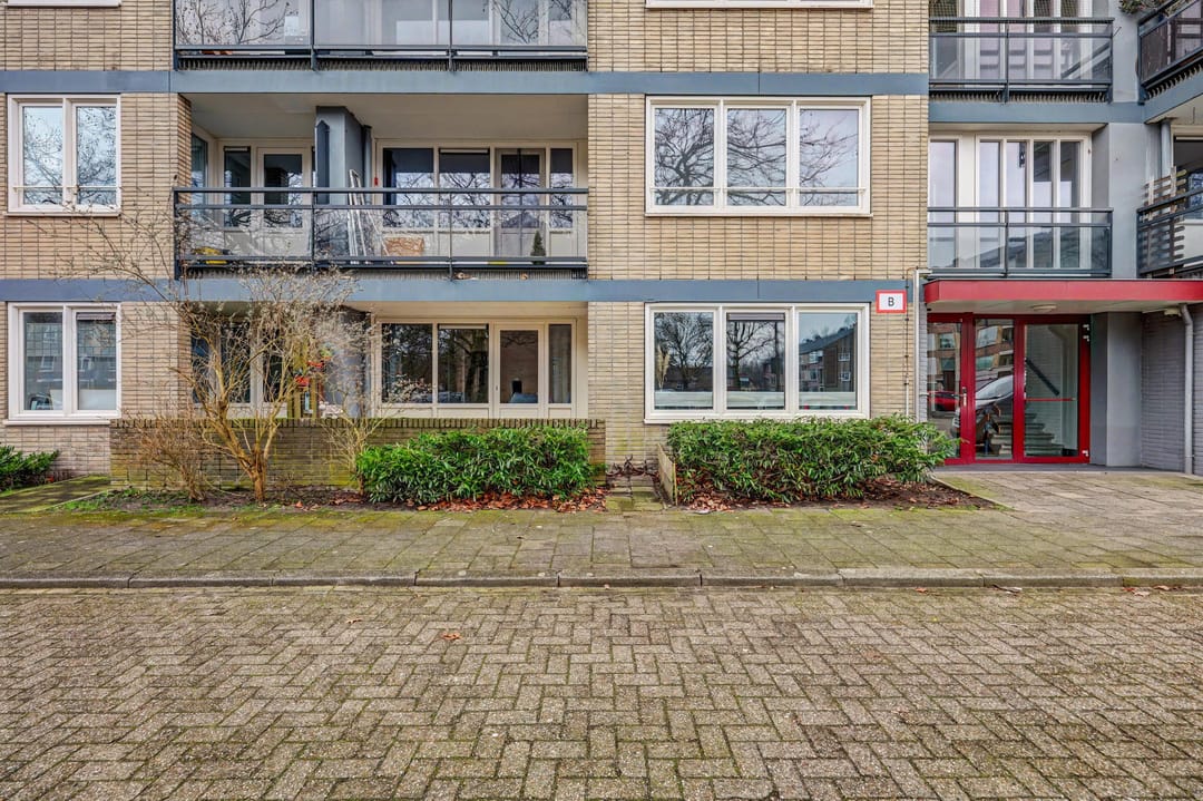 Ground floor apartment with private terrace in Vanekerstaete — 21