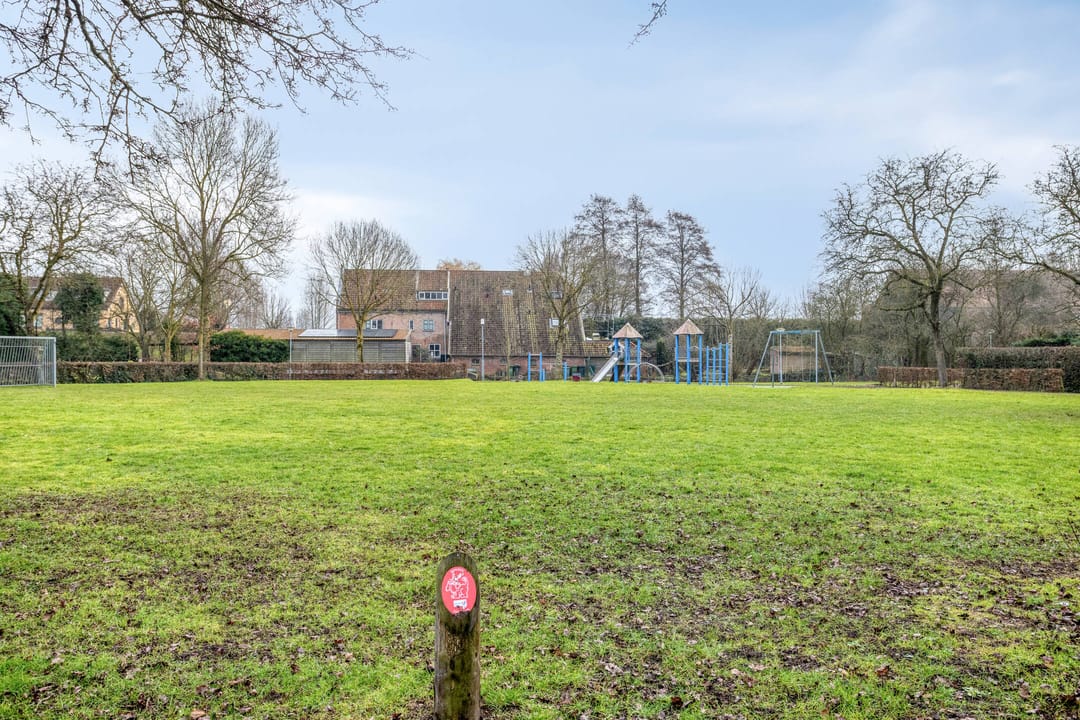 Foto 47 van Luchtenburg 25