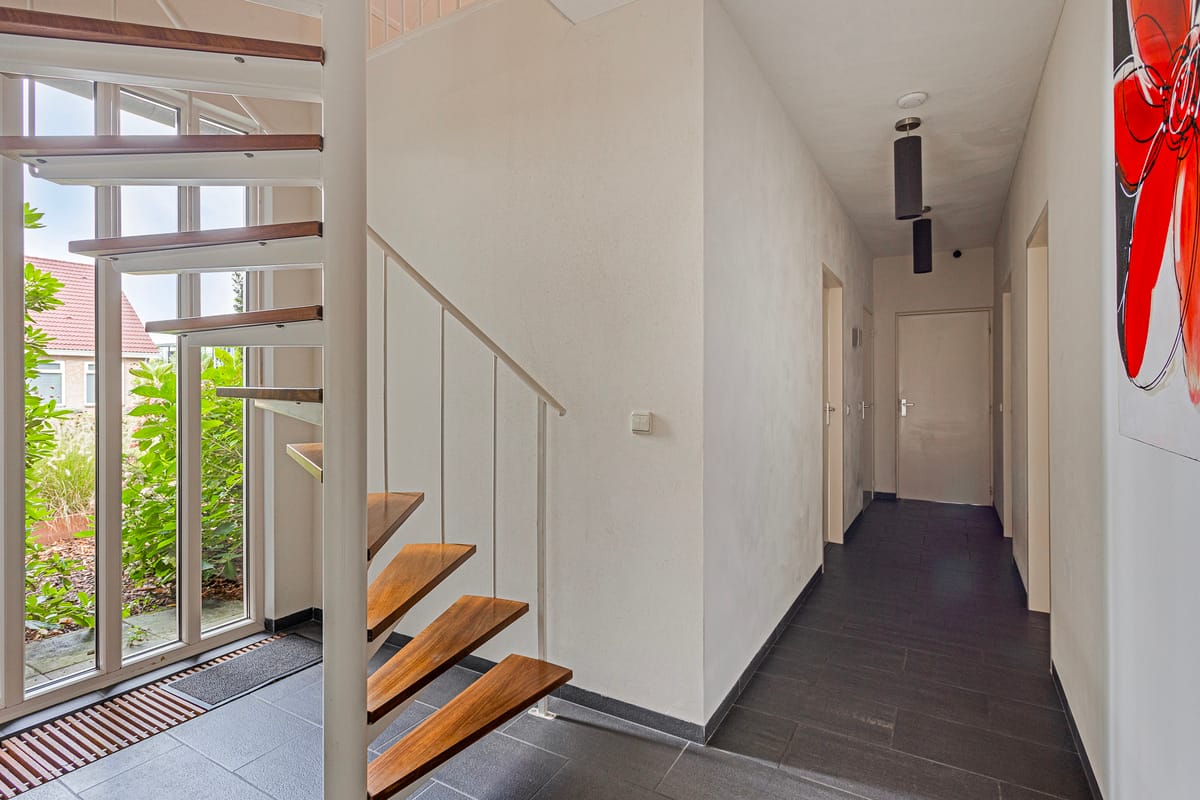 Photo 12 of Instraat 18