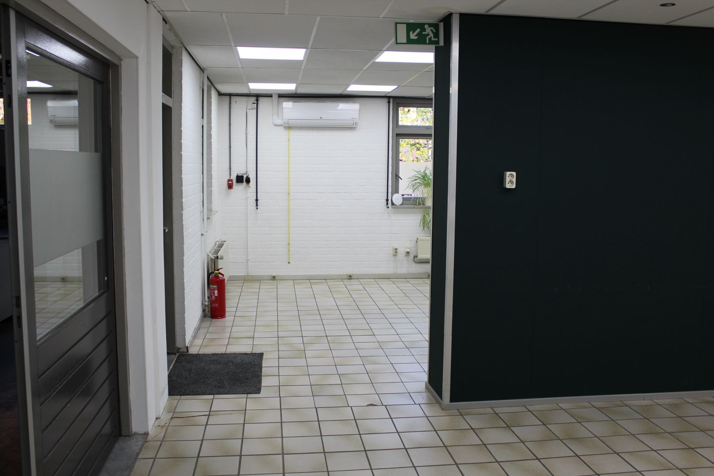 Photo 29 of Instraat 18