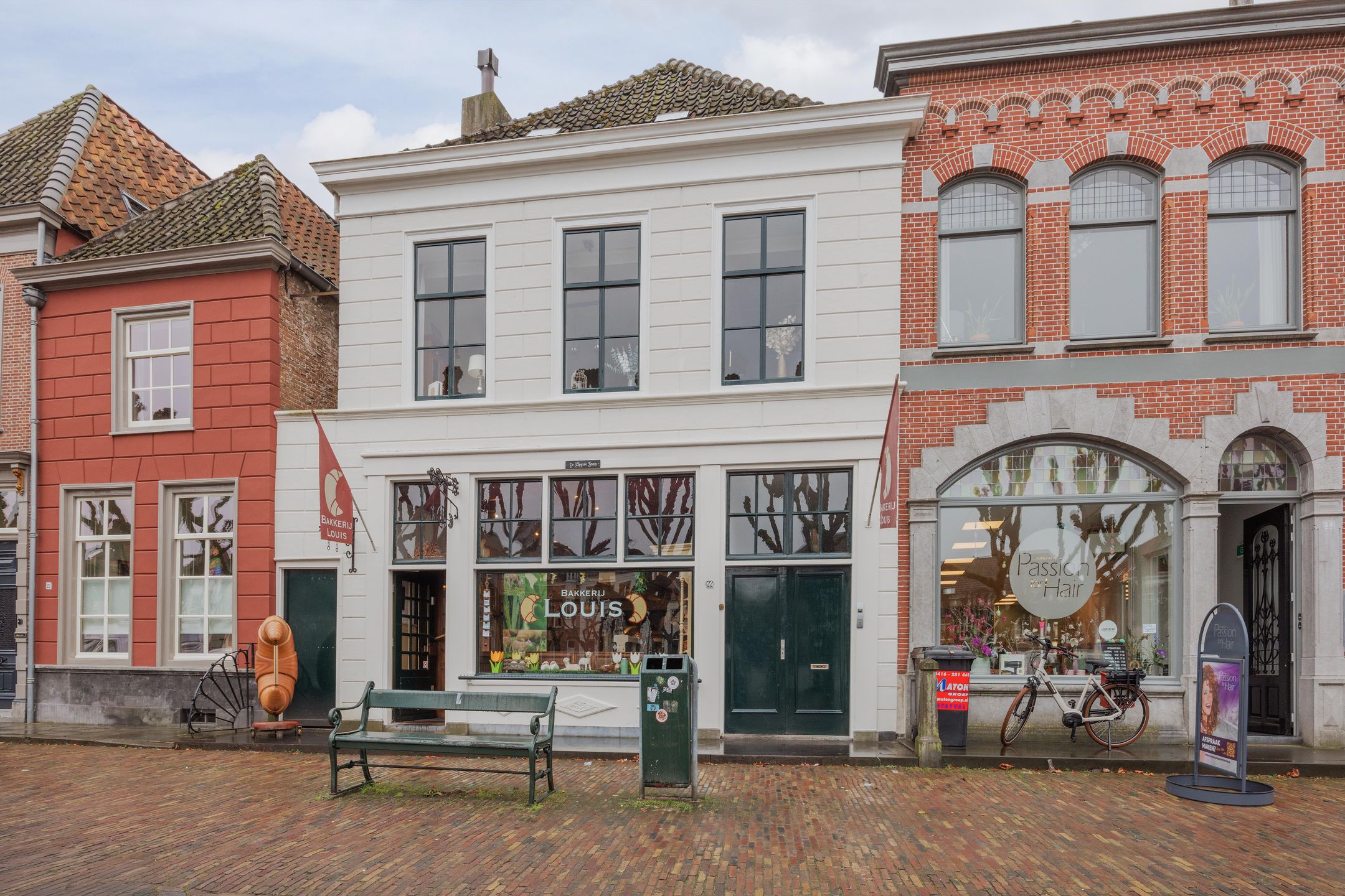 Buying a house in The Netherlands., Markt 22-A