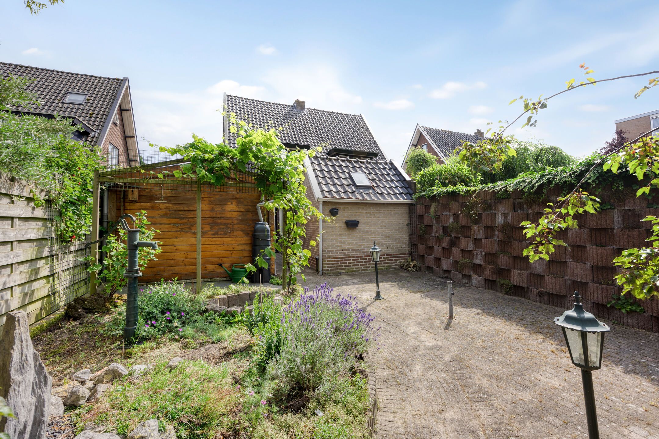 Foto 24 van Valkenweg 64