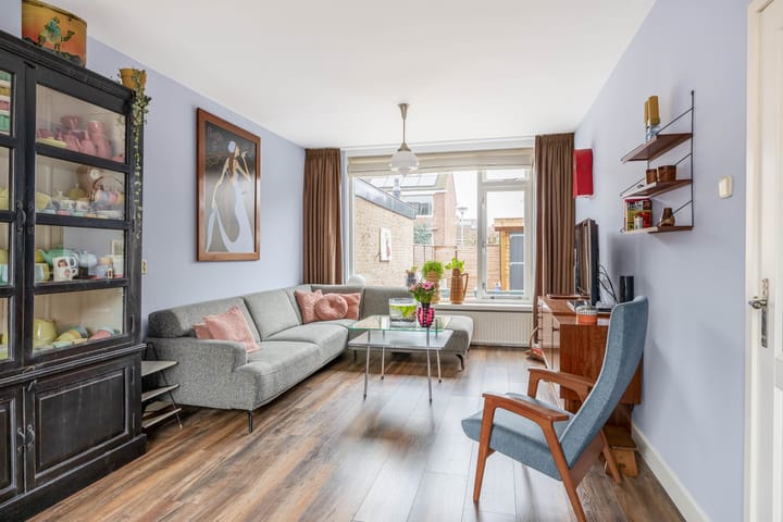 Photo 2 of Leliestraat 51