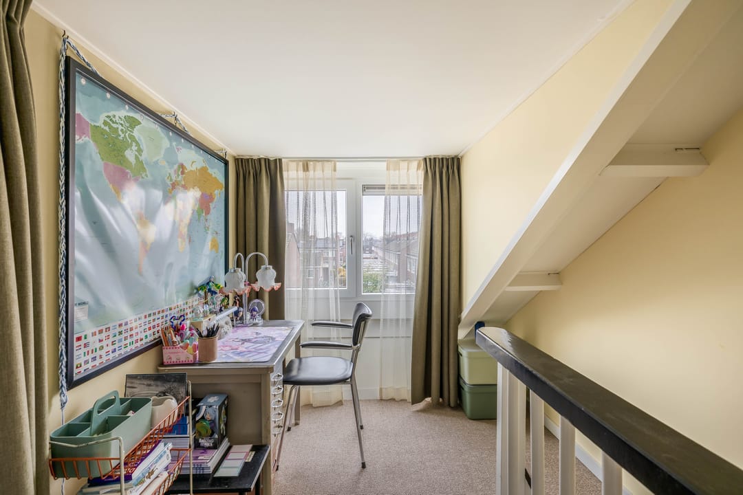 Photo 32 of Leliestraat 51