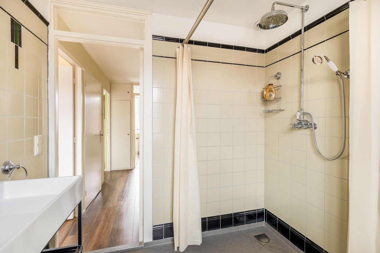 Photo 29 of Leliestraat 51