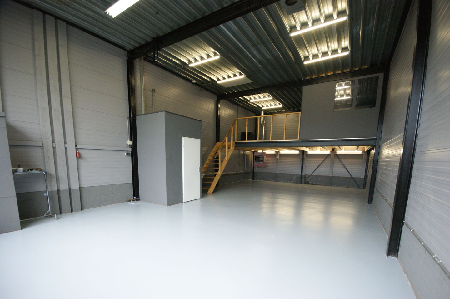 Bekijk foto 2 van Hoorn 17-A